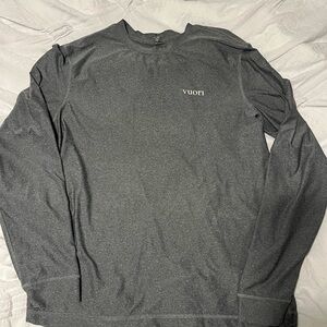 Vuori Men's Charcoal Long Sleeve Tee